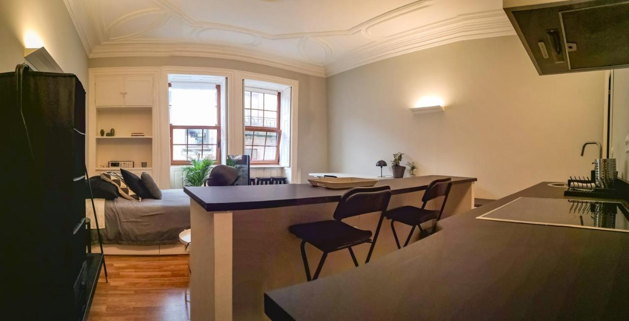 Baixa24 •P1R• Brand New Apt In The Historic Center ポルト エクステリア 写真